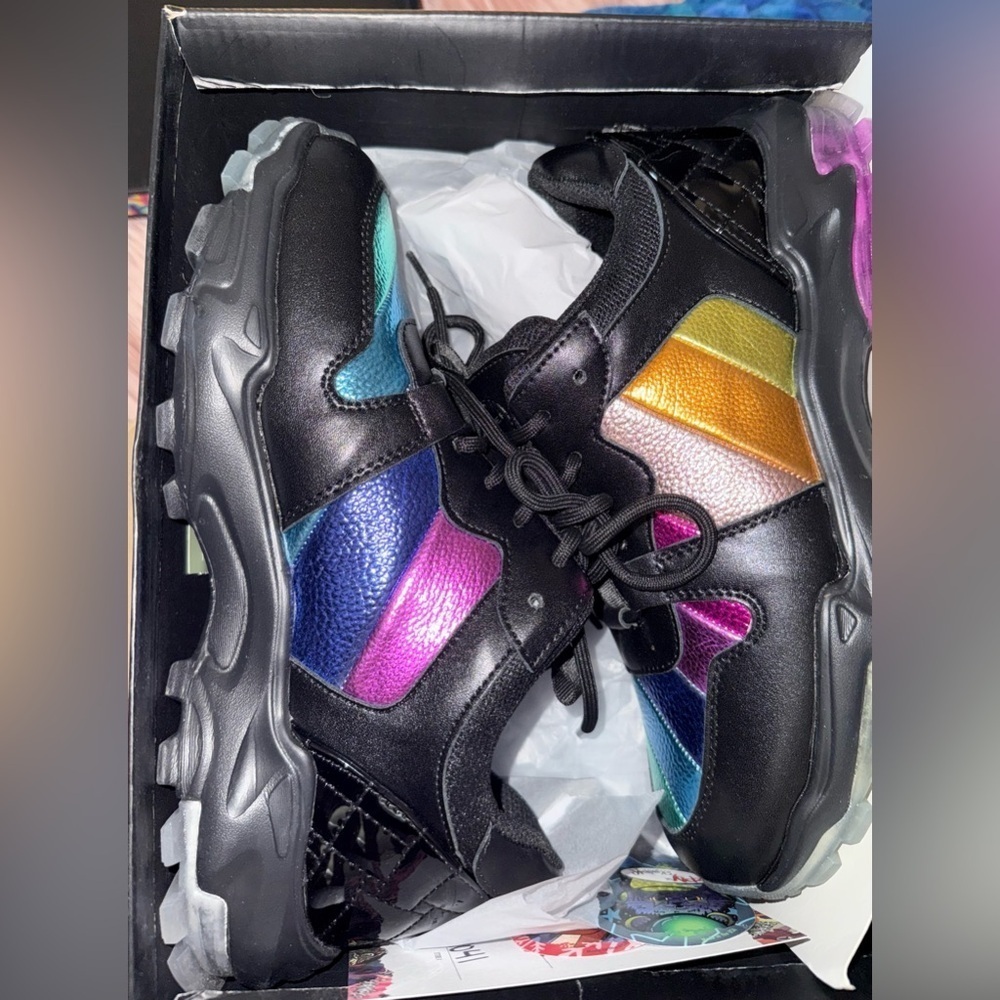 Kurt Geiger Mini Lettie Eagle Rainbow Sneakers | Size 7M